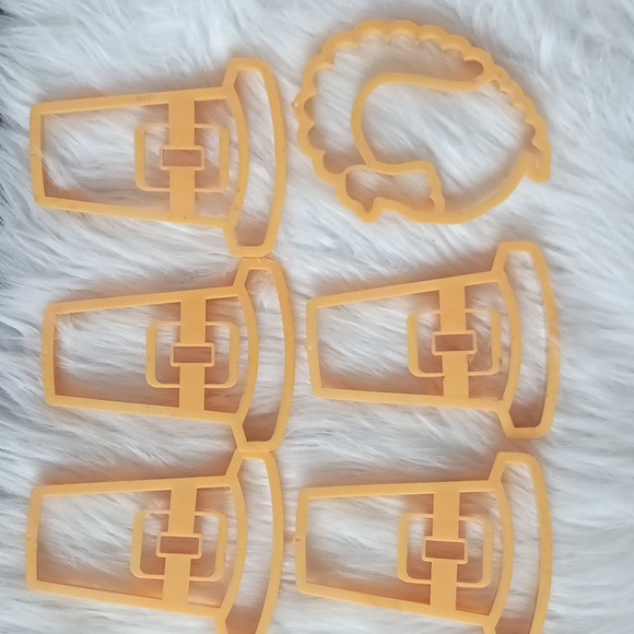 7 Thanksgiving Cookie Cutter Set - Turkey, Leaf & Pilgrim Hats - Picture 1 of 8